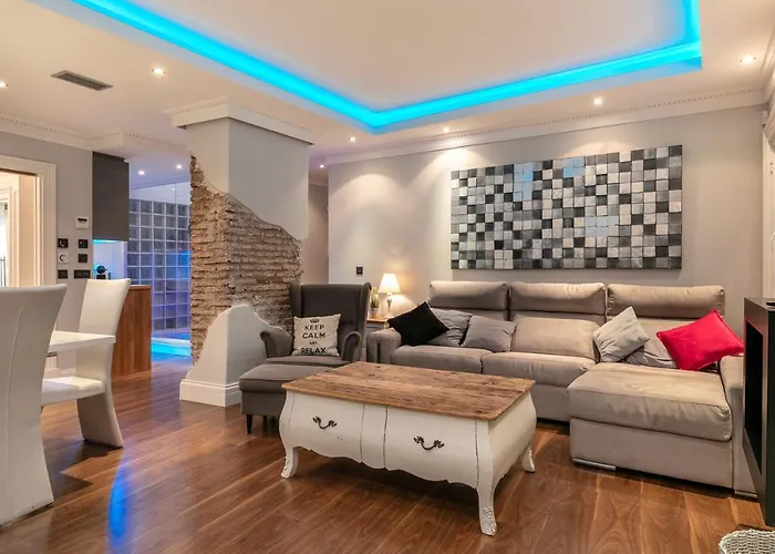 Weforyou 2 Bedrooms Penthouse At Malaga Center