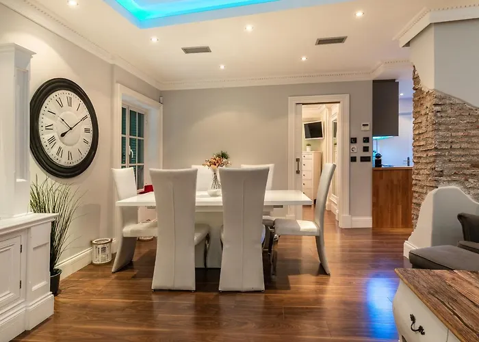 Weforyou 2 Bedrooms Penthouse At Malaga Center